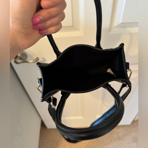 Sexy Black Handbag - Picture 5 of 5